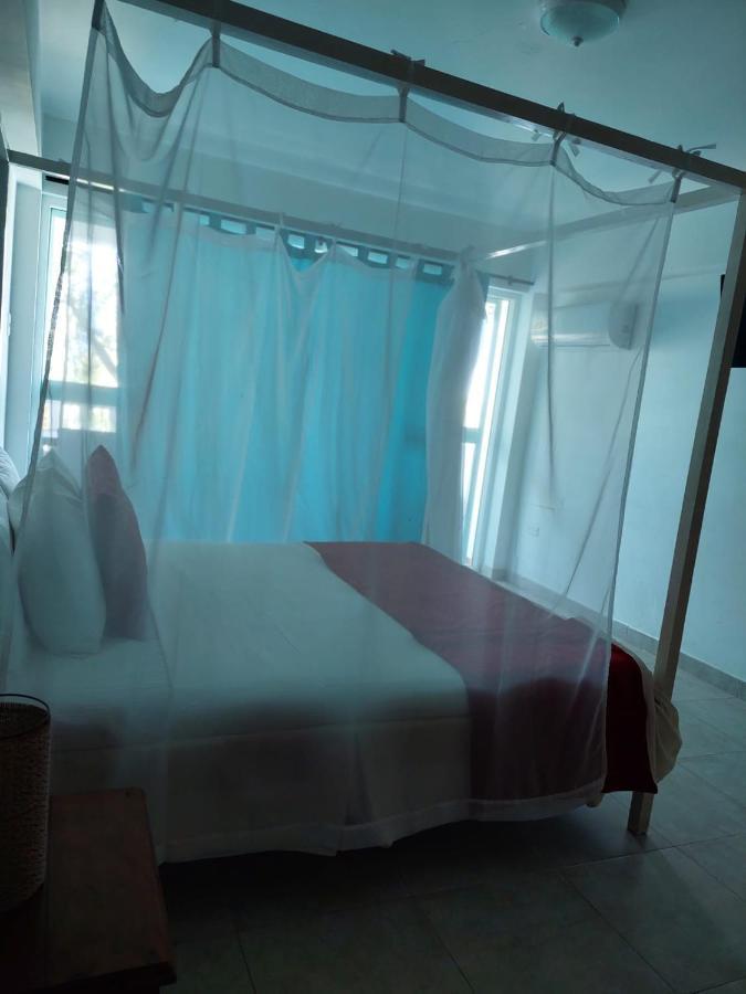 Hotel 3 Banderas Manzanillo Del Mar Cartagena Екстериор снимка